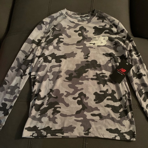 Men’s long sleeve - Picture 1 of 4